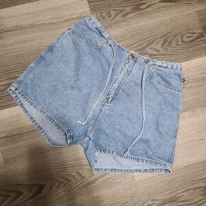 Route 66 Light Blue Jean Shorts Size 17/18